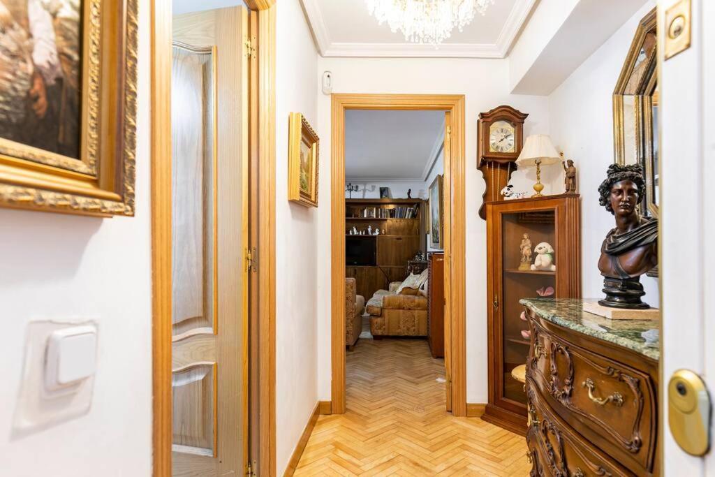 Piso Amplio Y Acogedor Apartment Madrid Bagian luar foto